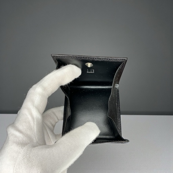 Dunhill Leather Coin Holder | Luxury Accessory | $150+ Retail - Picture 7 of 9